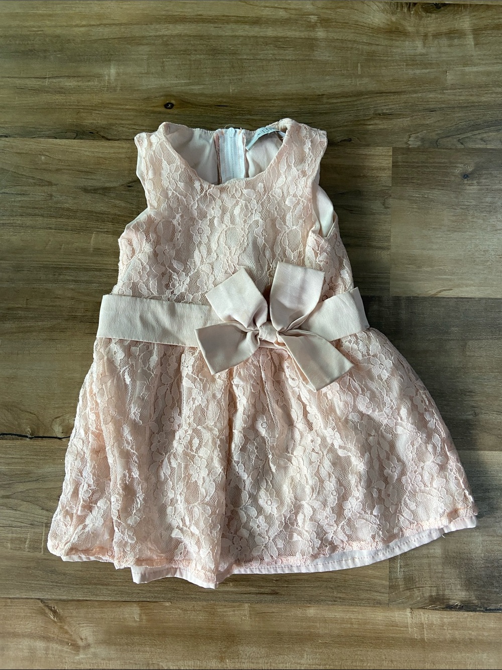 Girls' Sleeveless Lace Party Dress with Bow - Blush Pink